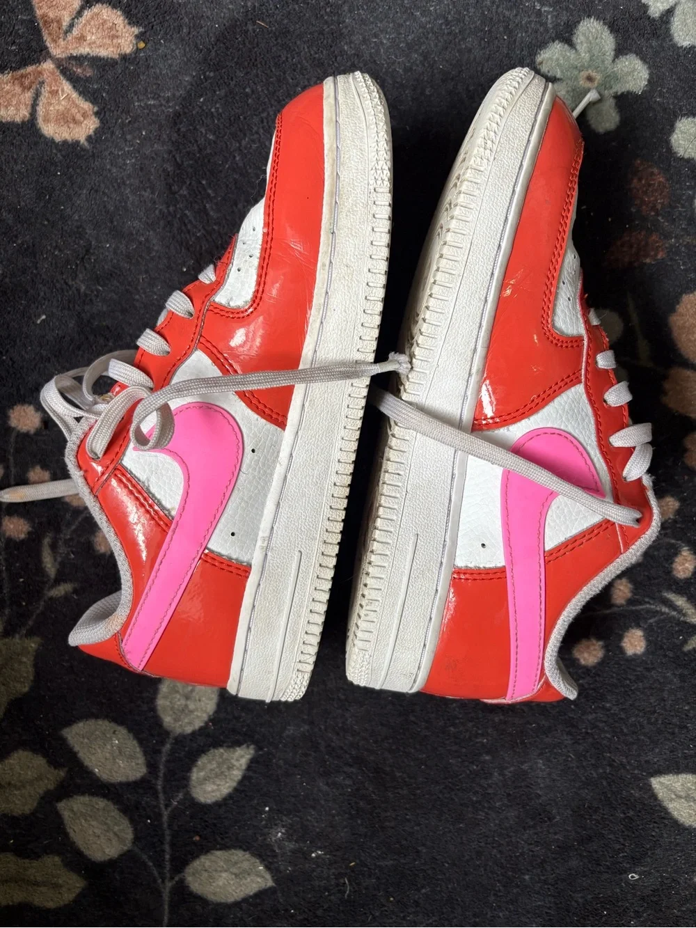 Nike bold low